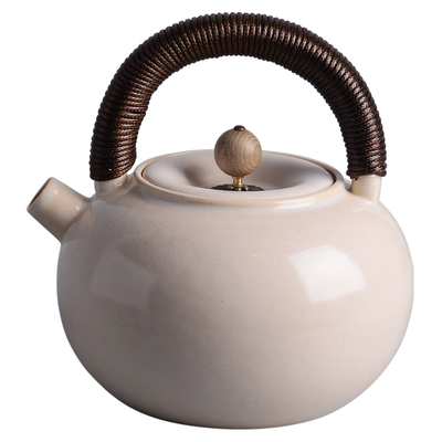 梵山堂蘇打釉白泥壺 融合傳統(tǒng)與現(xiàn)代的茶道藝術